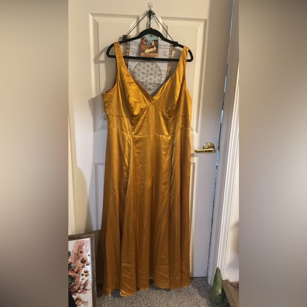 Elegant Gold Maxi Dress